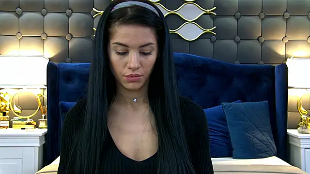 LeyaCass online show from 03/04/25, 05:42