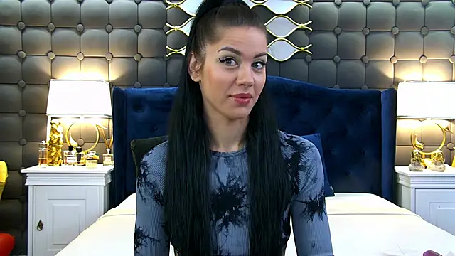 LeyaCass online show from 03/15/25, 04:13