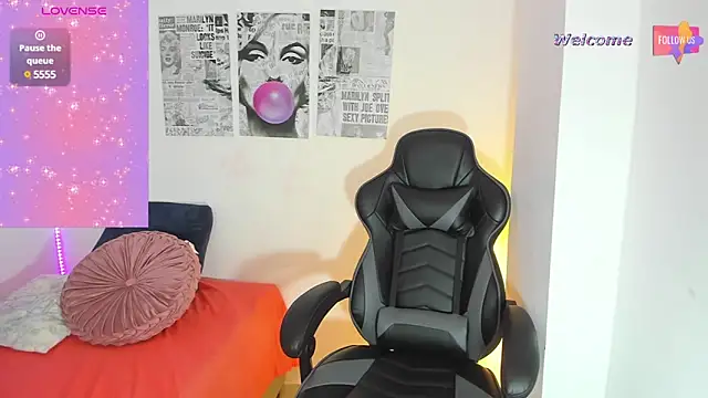 MEGANTARLY09 online show from 02/07/25, 12:31