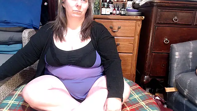 ladyscarlotta online show from 02/23/25, 03:02