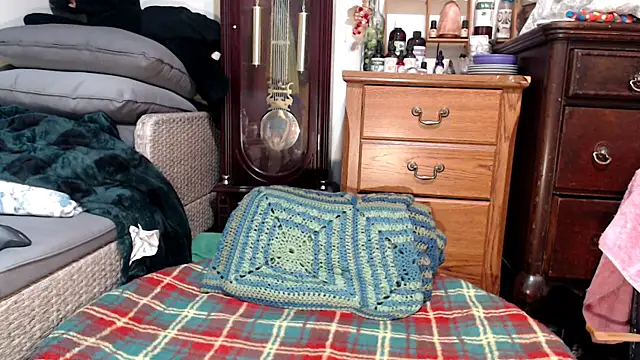 ladyscarlotta online show from 03/18/25, 06:37