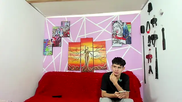 Fresahot2005 online show from 12/13/24, 07:32