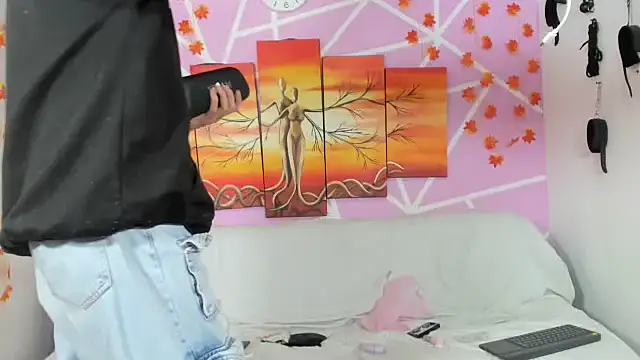 Fresahot2005 online show from 03/22/25, 07:53