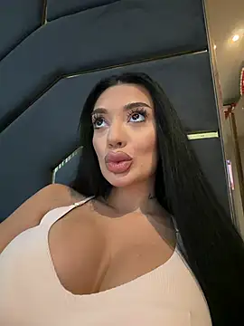 amirahylerr online show from 03/09/26, 07:07