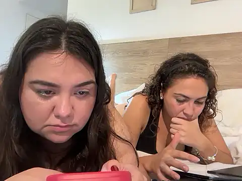 pili placer online show from 11/25/25, 01:44