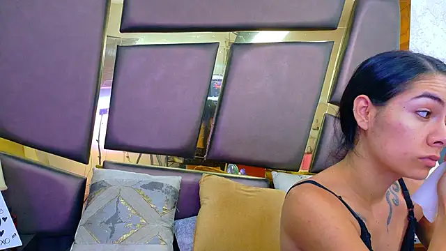 NicoleEsposito online show from 04/16/26, 12:39