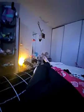 Snapshot of Zlyzloba21 chatting on 09/25/25, 12:47 Zlyzloba21 online show from 09/25/25, 12:47