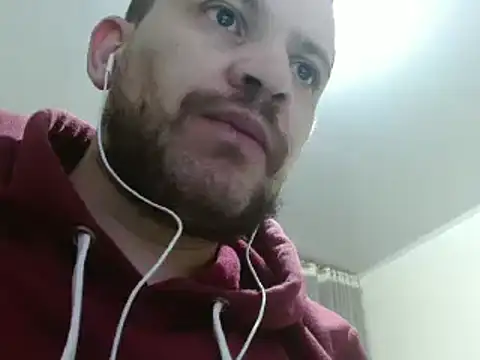 camiloking1720 online show from 01/18/25, 03:09