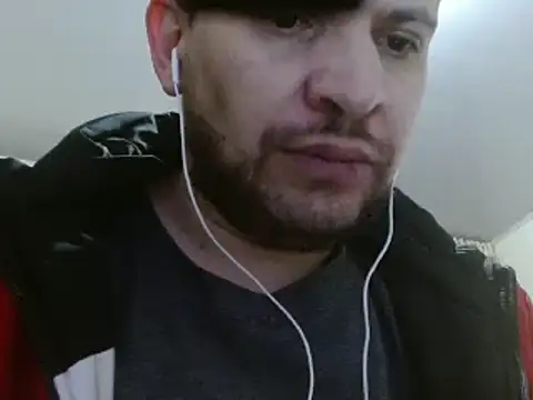 camiloking1720 online show from 01/28/25, 01:18