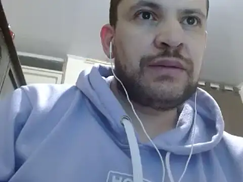 camiloking1720 online show from 02/03/25, 04:46