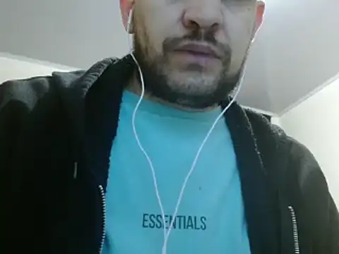 camiloking1720 online show from 02/10/25, 07:26