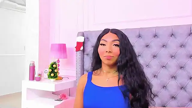 HaileeRoberts online show from 11/30/25, 01:04