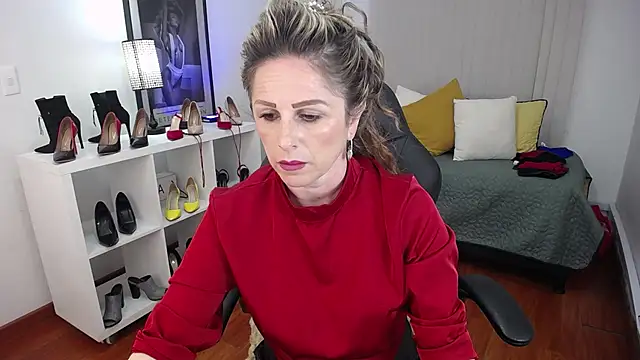 Victoria collins 1 online show from 01/08/25, 12:37