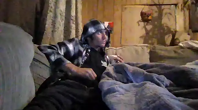 luke thighwalker2469 online show from 12/17/24, 09:39