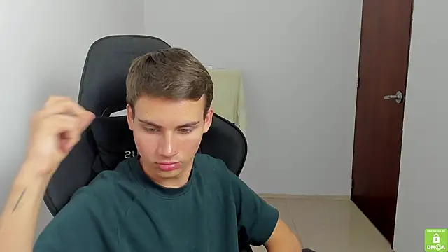 Snapshot of jackson_millers chatting on 02/27/25, 05:02 jackson millers online show from 02/27/25, 05:02