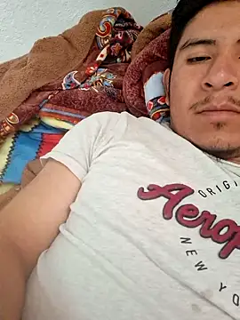 uziel2345 online show from 09/10/25, 01:38