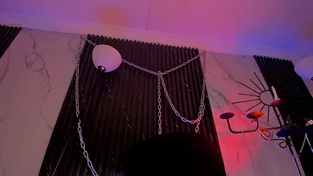 ALICEPOIXXXON online show from 04/05/26, 09:56