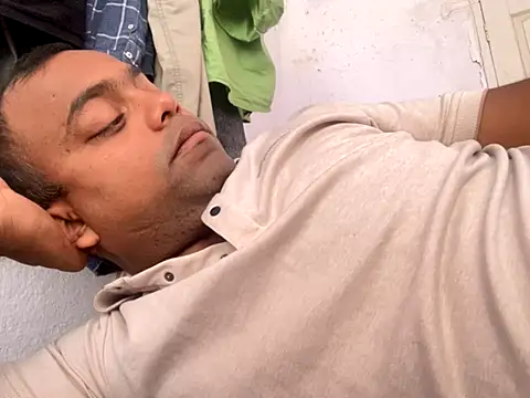 princeraj42 online show from 11/05/25, 08:47