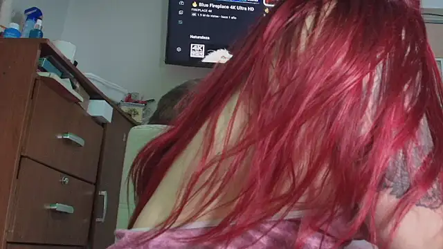 Snapshot of Maylin_2024 chatting on 10/28/25, 06:54 Maylin 2024 online show from 10/28/25, 06:54