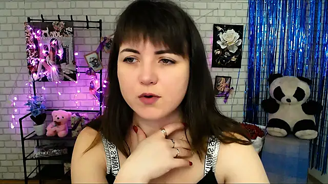 Darina M  online show from 02/05/25, 05:52