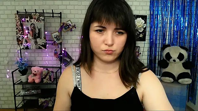 Darina M  online show from 02/05/25, 11:55