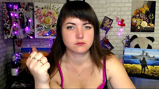 Darina M  online show from 09/25/25, 04:38