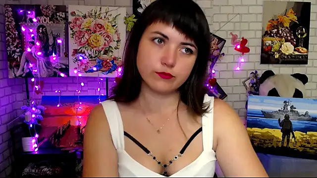 Darina M  online show from 09/26/25, 04:49