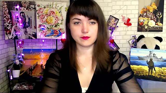 Darina M  online show from 10/18/25, 04:37