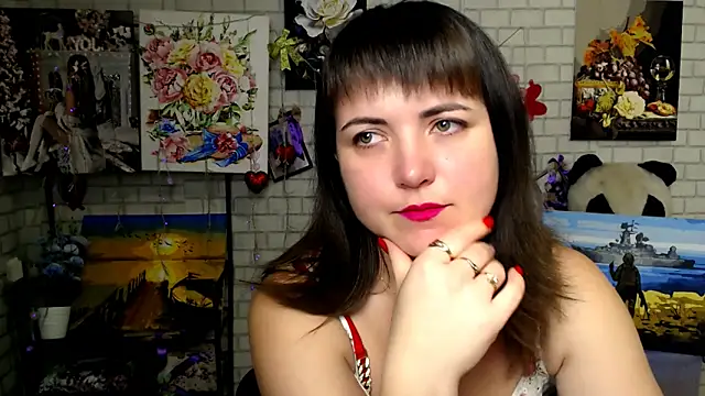 Darina M  online show from 11/13/25, 03:49