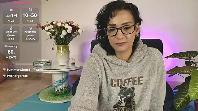 Elliee  online show from 02/12/25, 03:27