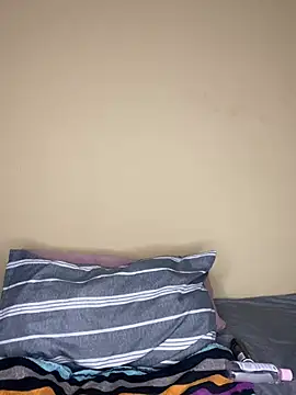 DarkBerry87 online show from 02/14/25, 05:14