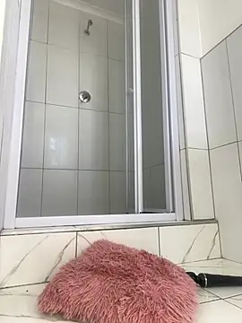 DarkBerry87 online show from 03/06/25, 02:18