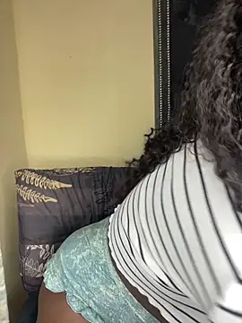 DarkBerry87 online show from 04/14/26, 02:28