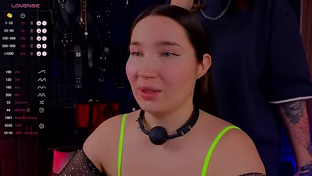 Snapshot of domDani_subMay chatting on 01/15/25, 04:21 domDani subMay online show from 01/15/25, 04:21