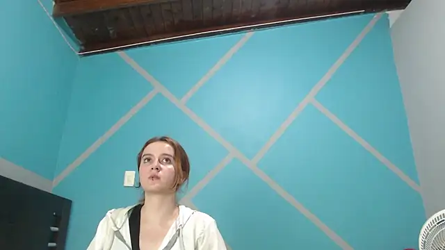 Snapshot of Nanna_and_Balder chatting on 11/02/25, 04:04 Nanna and Balder online show from 11/02/25, 04:04