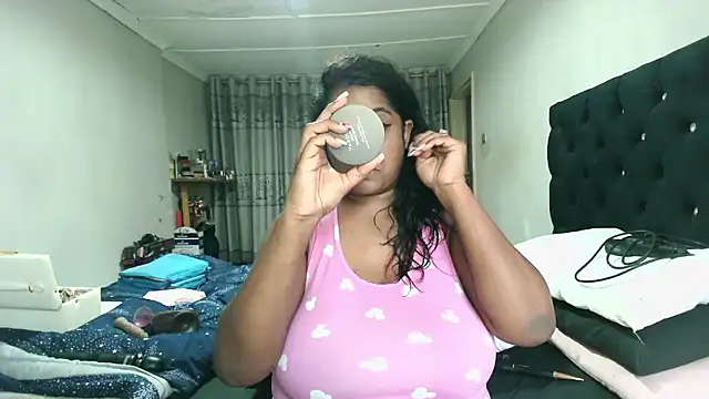 Indianmayaxoxo online show from 01/08/26, 02:30