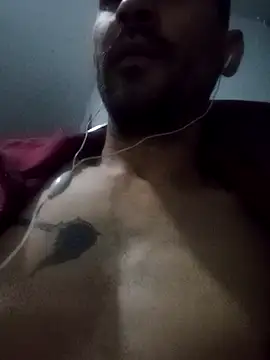 Snapshot of cazaperdidas chatting on 10/17/25, 02:48 cazaperdidas online show from 10/17/25, 02:48