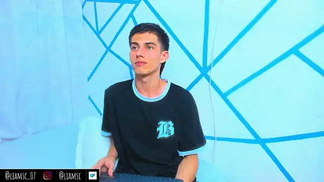 liam scott77 online show from 10/06/25, 01:58