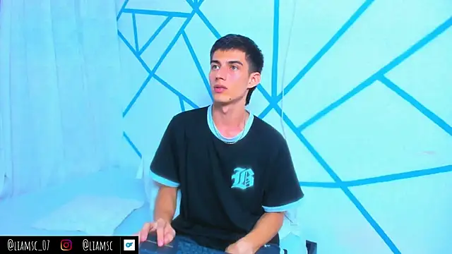 liam scott77 online show from 10/09/25, 07:12