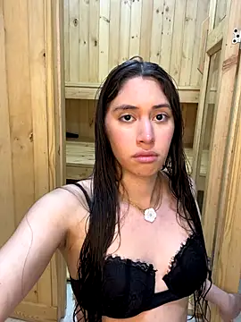 Barbielatinas online show from 10/18/25, 06:16