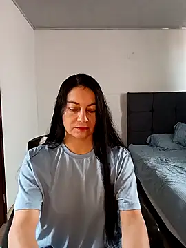 renata hot1 online show from 03/13/25, 08:11