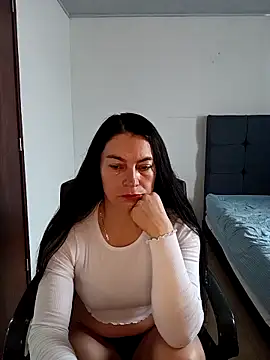 renata hot1 online show from 03/14/25, 03:47