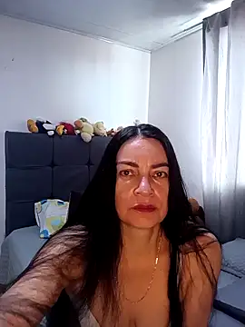 renata hot1 online show from 03/30/26, 06:53