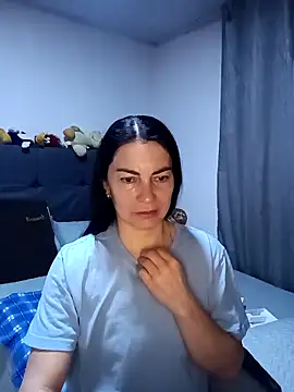 renata hot1 online show from 04/16/26, 01:28