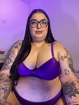 Snapshot of Apriilpeach_ chatting on 10/10/25, 09:03 Apriilpeach online show from 10/10/25, 09:03