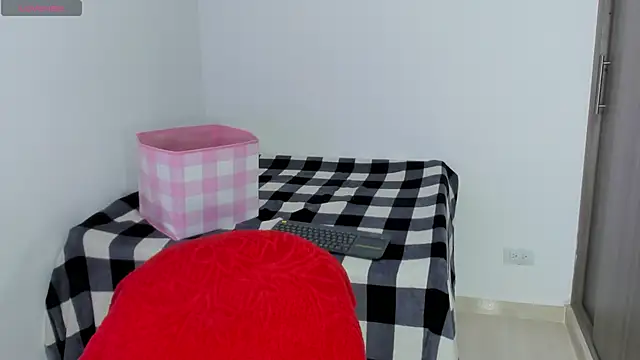 Natasha su  online show from 01/16/25, 11:59