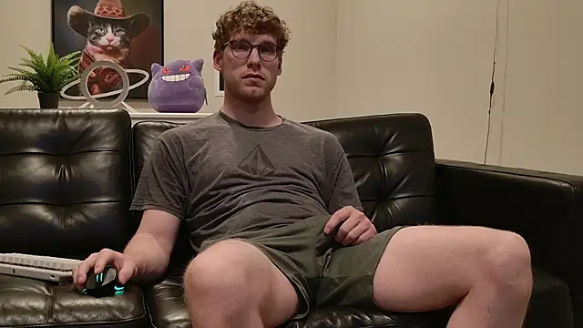 BlueEyedTallGuy94 online show from 10/31/25, 02:12