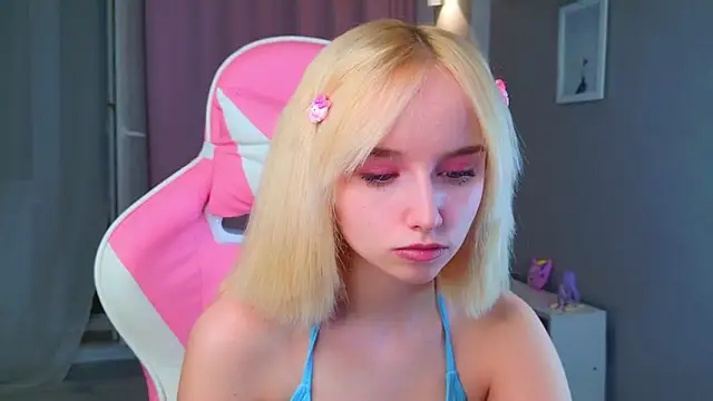 b4by LoL1 online show from 03/27/26, 05:45