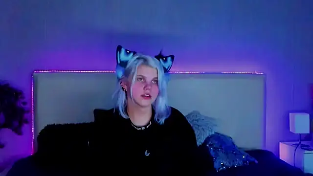 JoannLowe online show from 02/11/25, 11:33