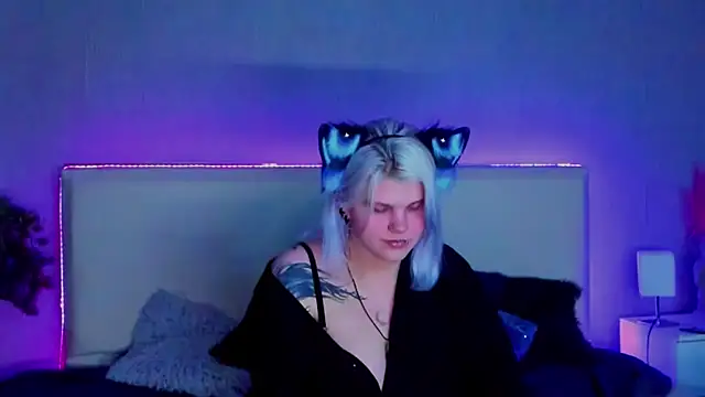 JoannLowe online show from 02/25/25, 11:11